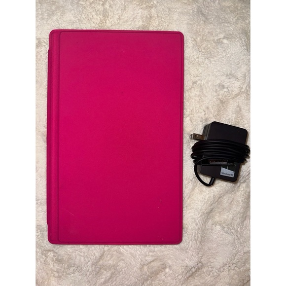 Microsoft Surface 2 RT (32GB) & Touch Keyboard 💖 - Picture 17 of 17